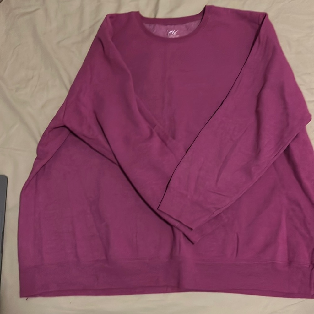 🏷️3 for $10🛍️ Sweatshirt